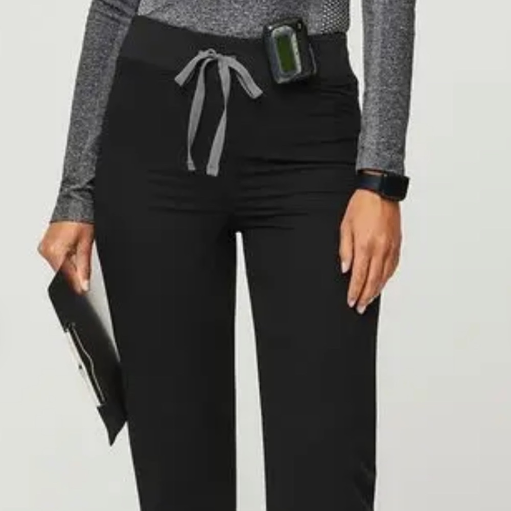 Black Figs Livingston Basic Scrub Pants